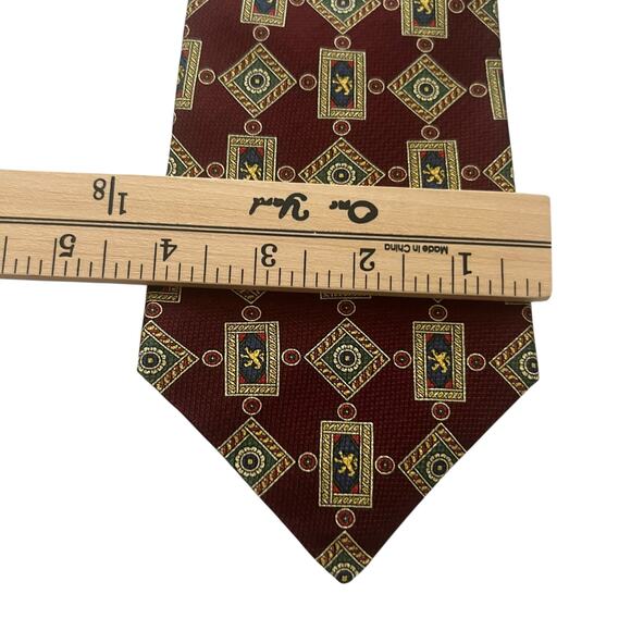 Tommy Hilfiger Vintage Lion Crest Geometric Print Silk Tie - Picture 6 of 13
